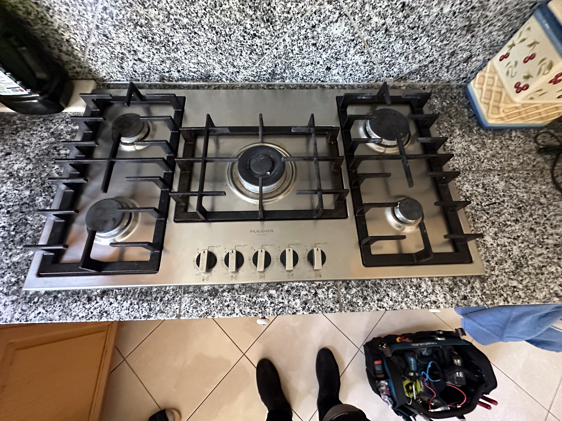 Dr. Appliance technician diagnosing a gas range burner and oven in Pleasanton CA